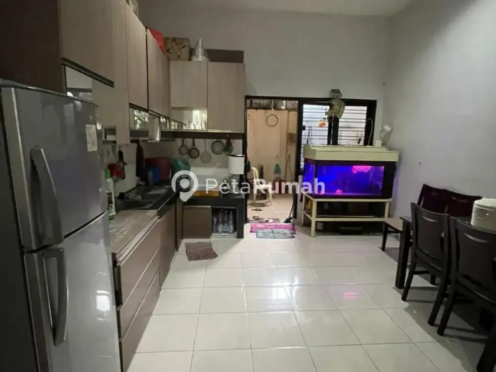 DIJUAL RUMAH JALAN BAKTI LUHUR KOMPLEK GREEN VILLE (Surya)