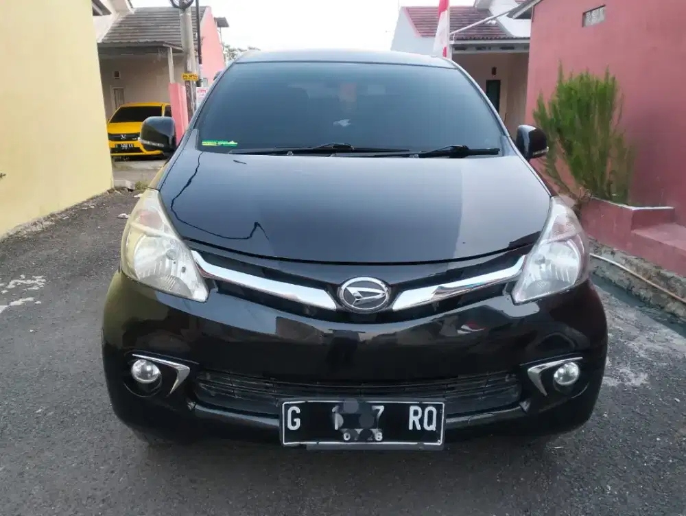 Dijual mobil Xenia 2012
