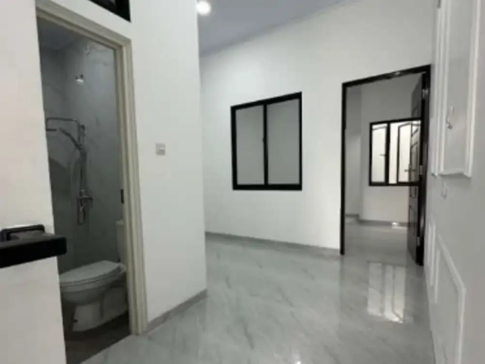 Rumah Baru 3 Lantai Jalan 2 Mobil Di Jakarta Barat