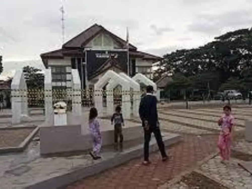 Jual Rumah Hitung Tanah Saja di Bogor Sebelah Alun Alun Leuwiliang