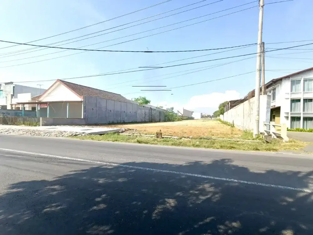 Kavling dalam kompleks cluster tepi jalan raya solo baru