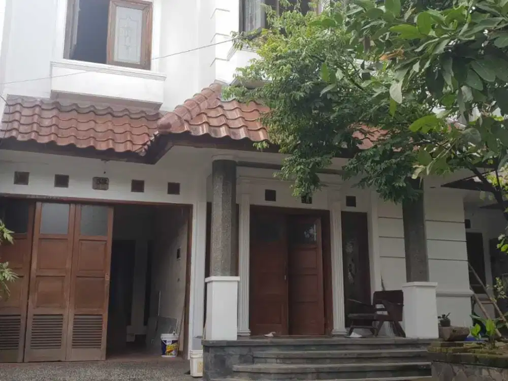 Jual Rumah Strategis di JL.Inhoftank Tegalega Bandung
