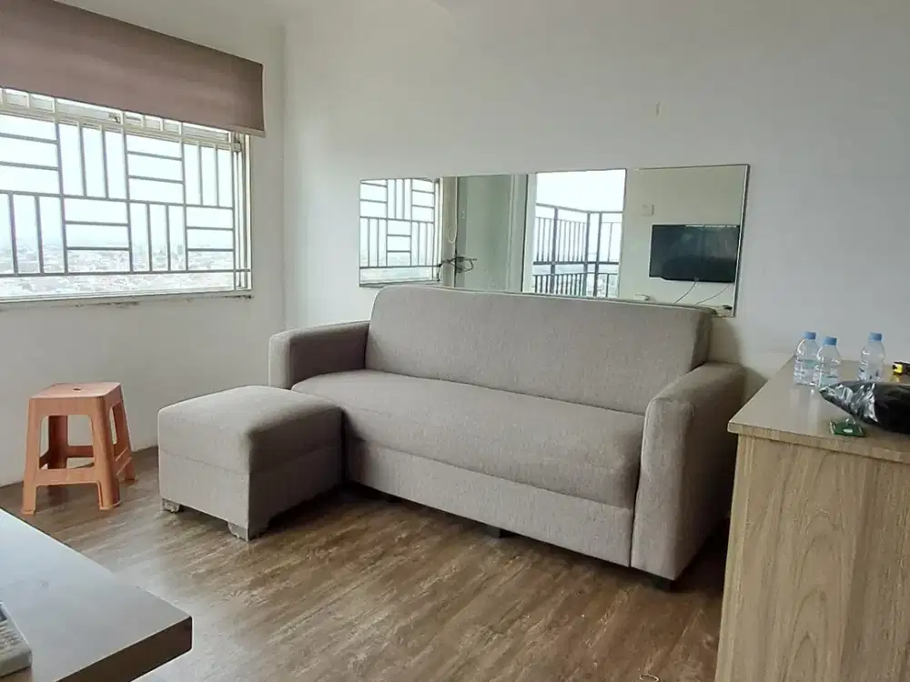 Disewakan unit 2 bed room tipe 56m baru renov siap huni
