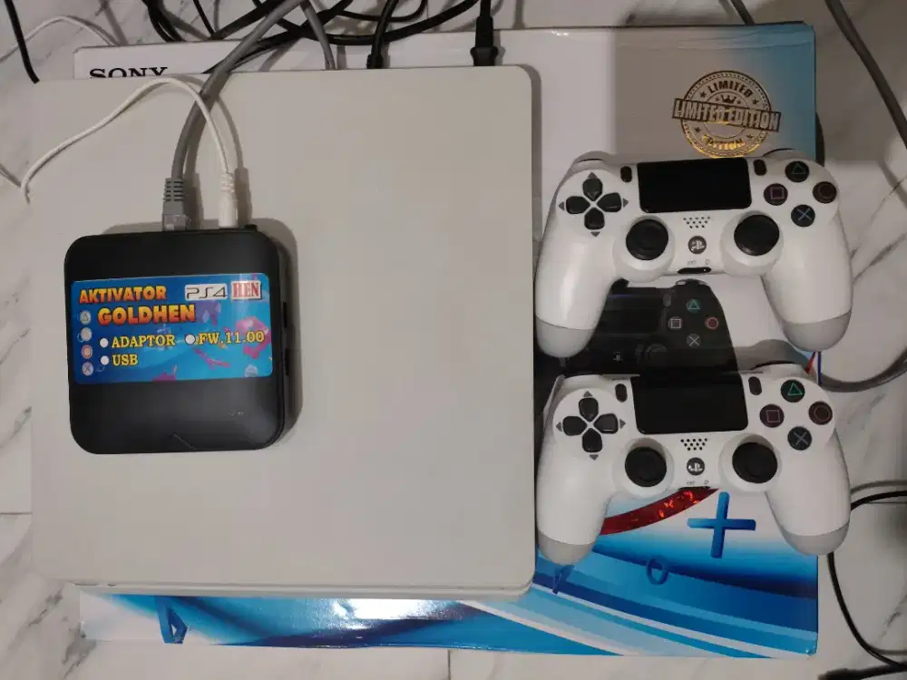 PlayStation 4 / PS4 Slim 1TB