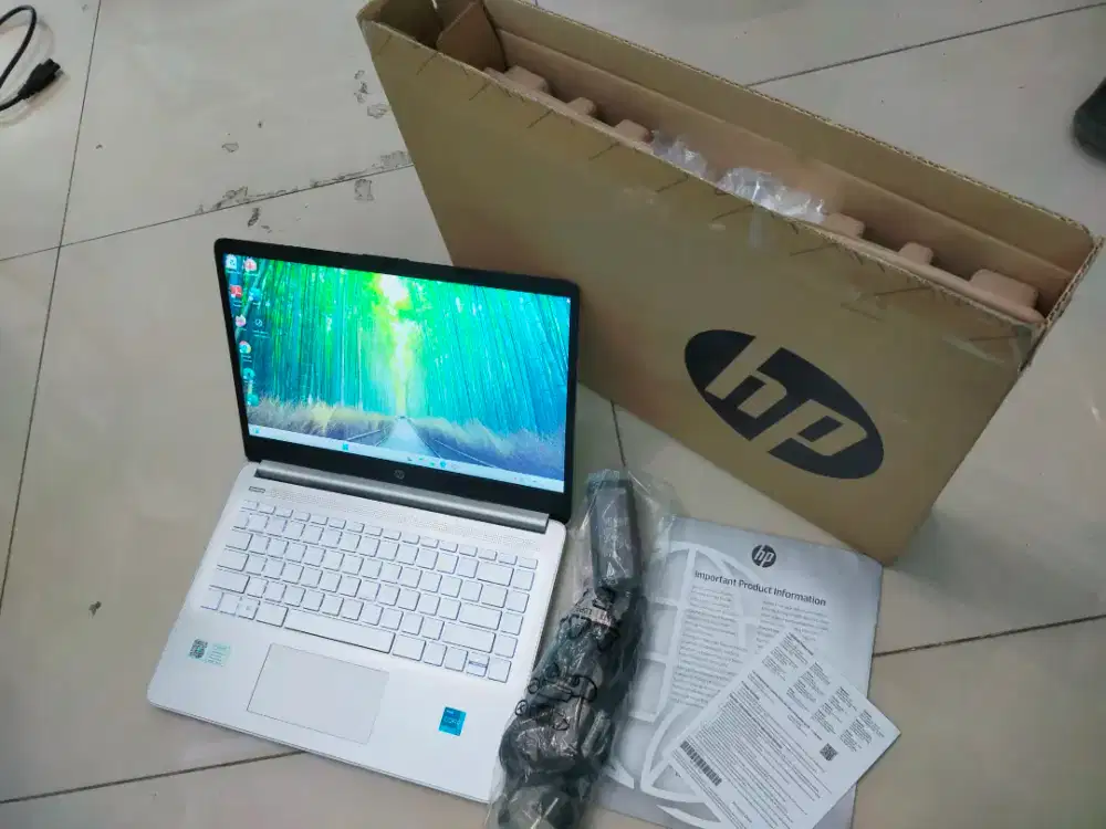 Dijual laptop Hp second 7Bln Mulus Kayak baru Intel I3 gen 12 Ram 8GB