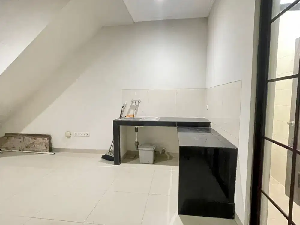 Disewakan Cepat Rumah Termurah Cluster East Asia Green Lake City