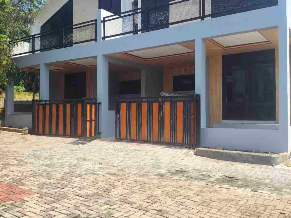 Rumah 2 lantai 3 kamar all in 500ribu dibentang village luxury