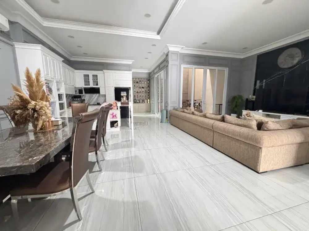 Rumah Mewah Siap Huni 4 Lantai Lokasi Strategis Sunter