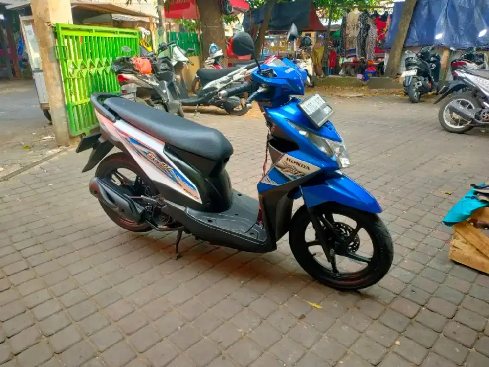 Honda Beat 110cc PGM-FI Tahun 2013