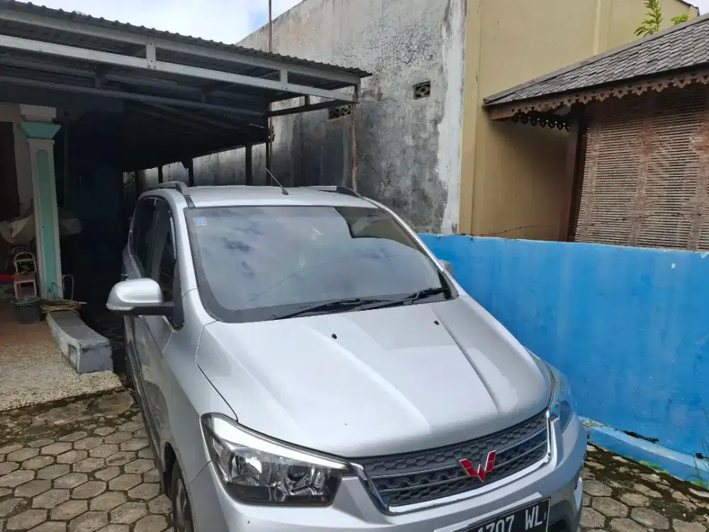 Wuling Confero S 1.5 L Lux Silver