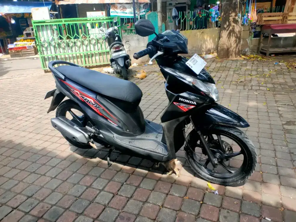Honda Beat 110 PGM-FI Tahun 2012