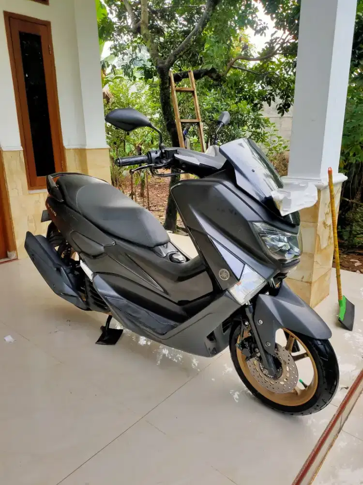 Nmax black istimewa tangan pertama