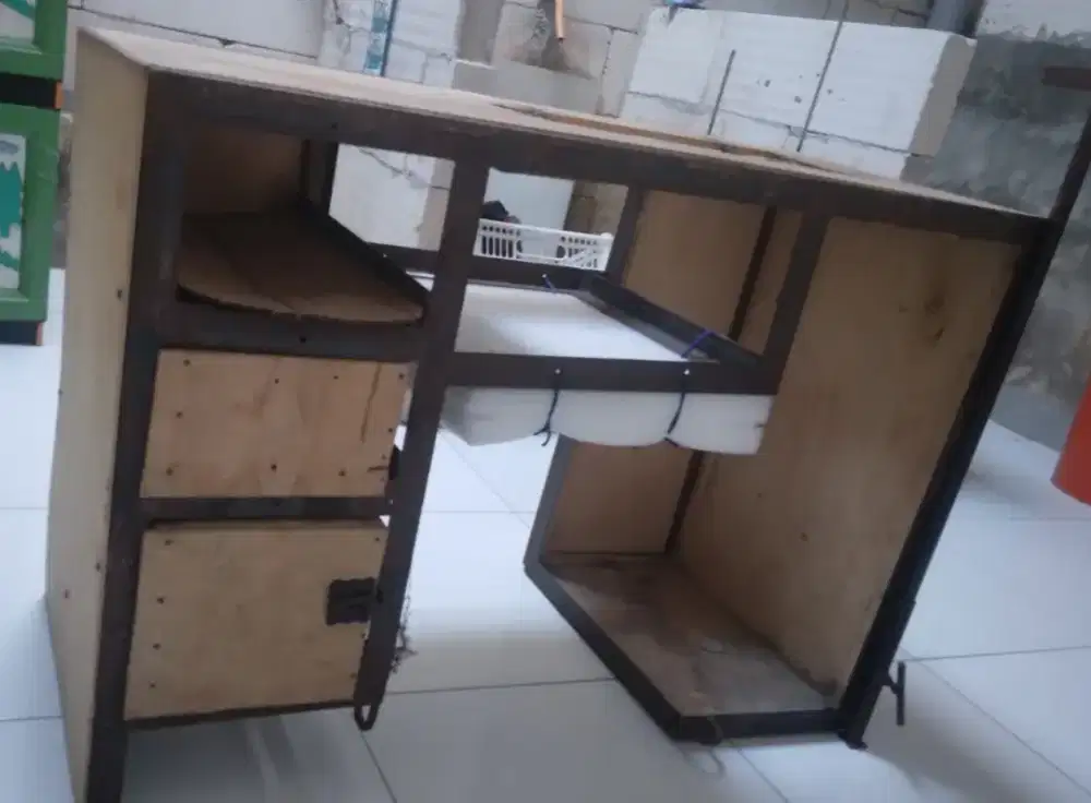 Gerobak Permak Rangka Besi