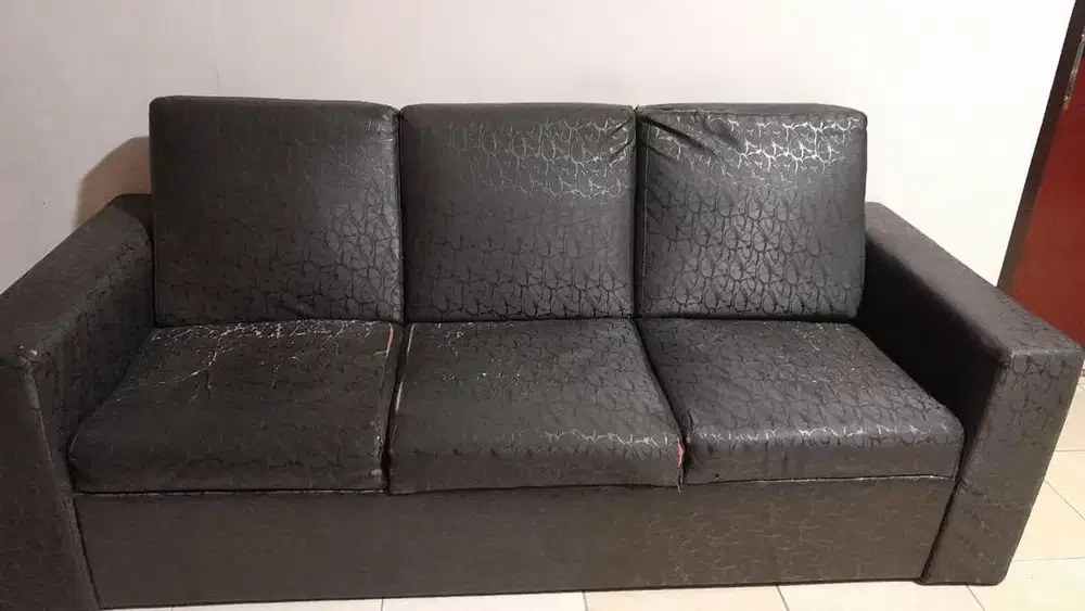 Sofa kulit bekas 3 seater