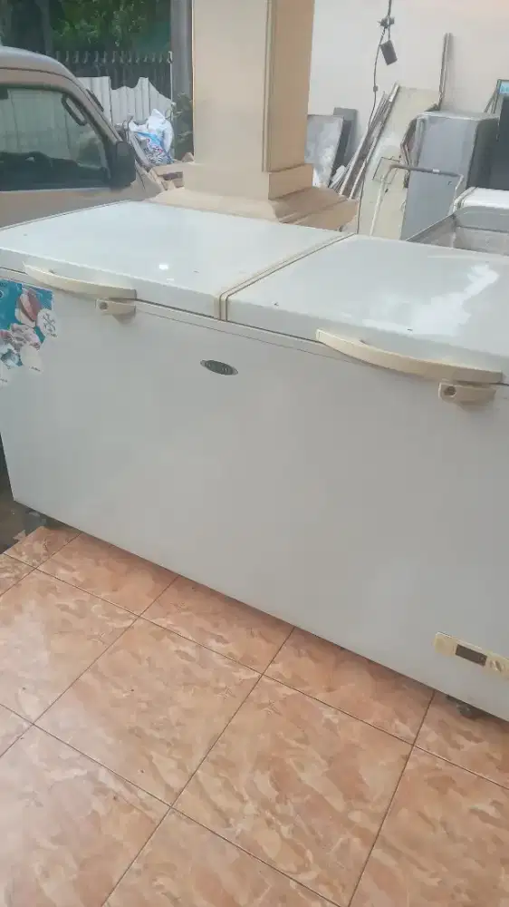 freezer box 600L