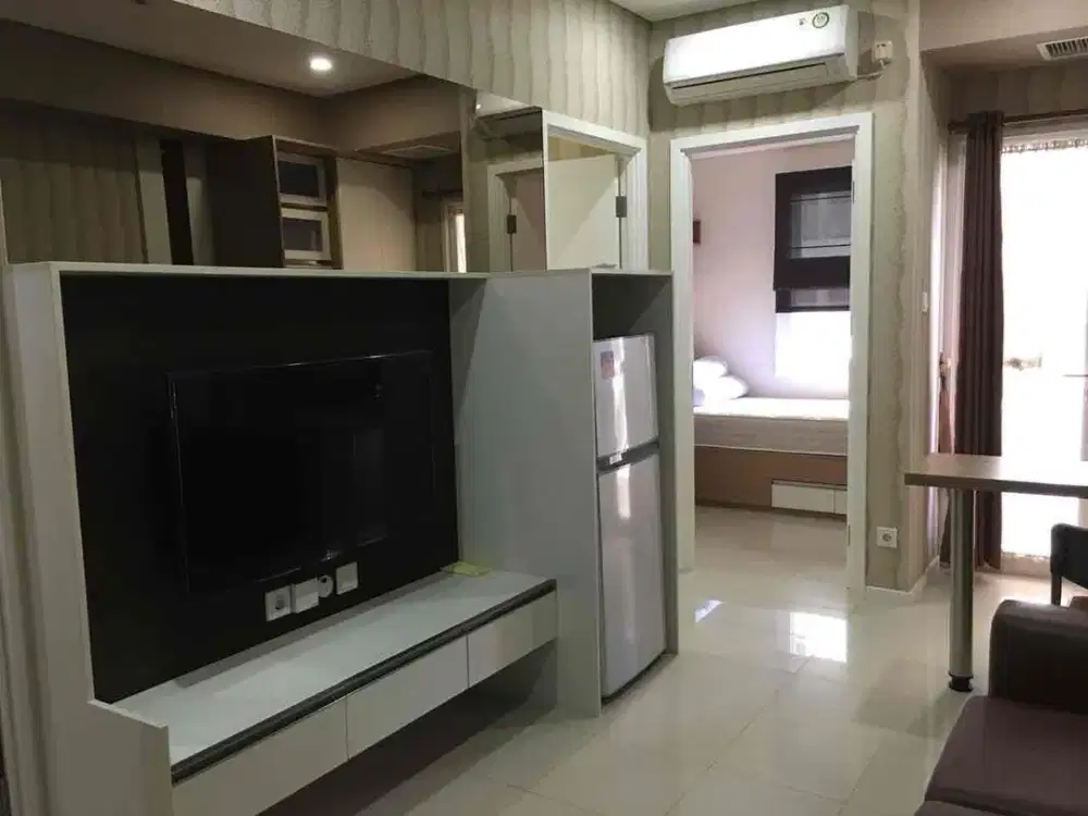 Sewa Murah 2 BR lt 08 Full Furnish Pool View parahyangan residence Bandung