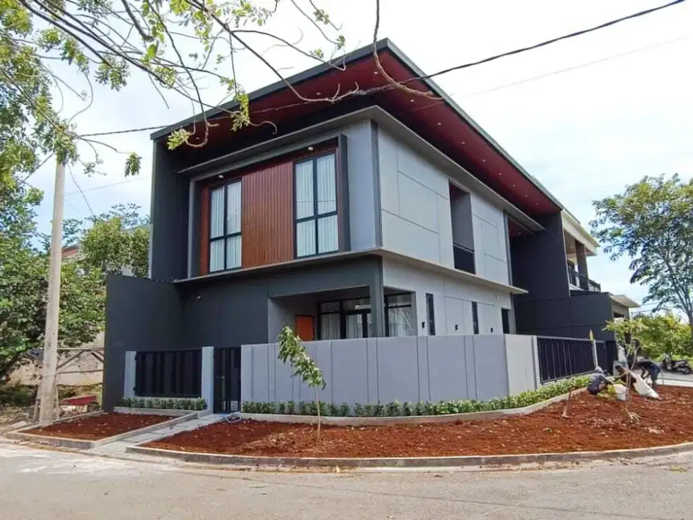 Rumah Baru Hoek Grand Wisata – Cuma 3,3 M S707