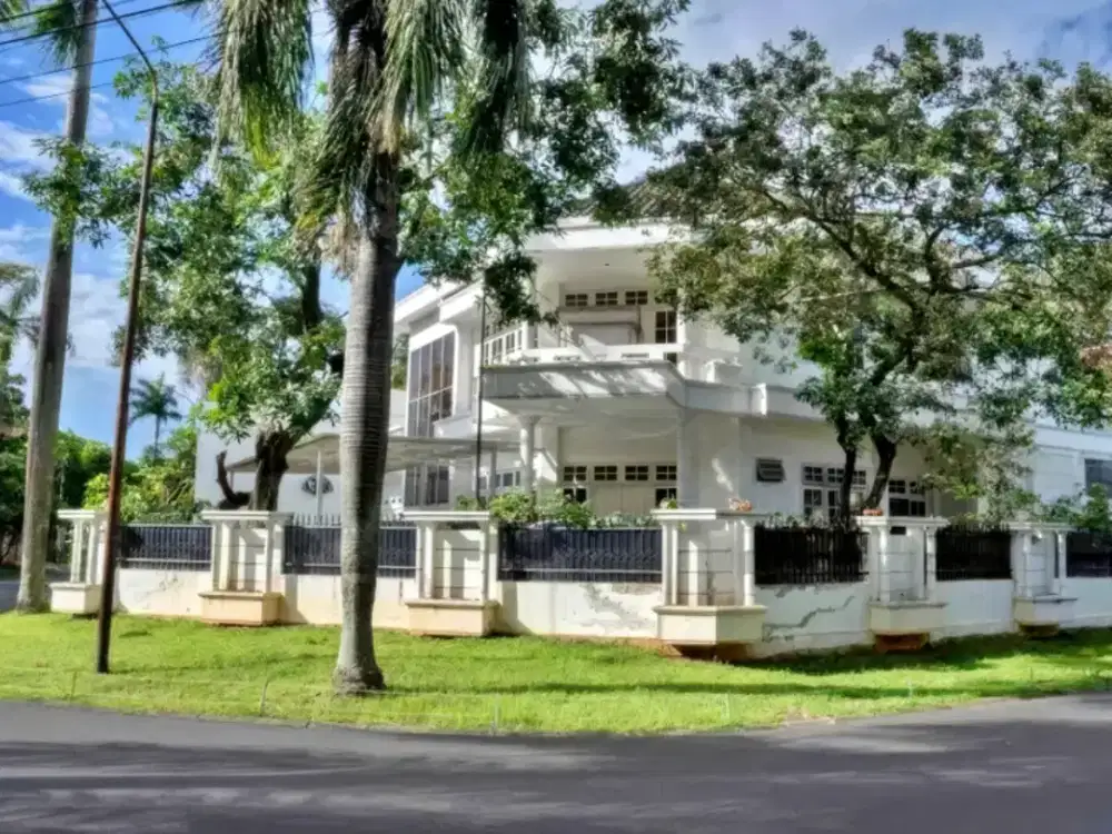 White house asri dan mewah di pondok indah jakarta selatan flassale