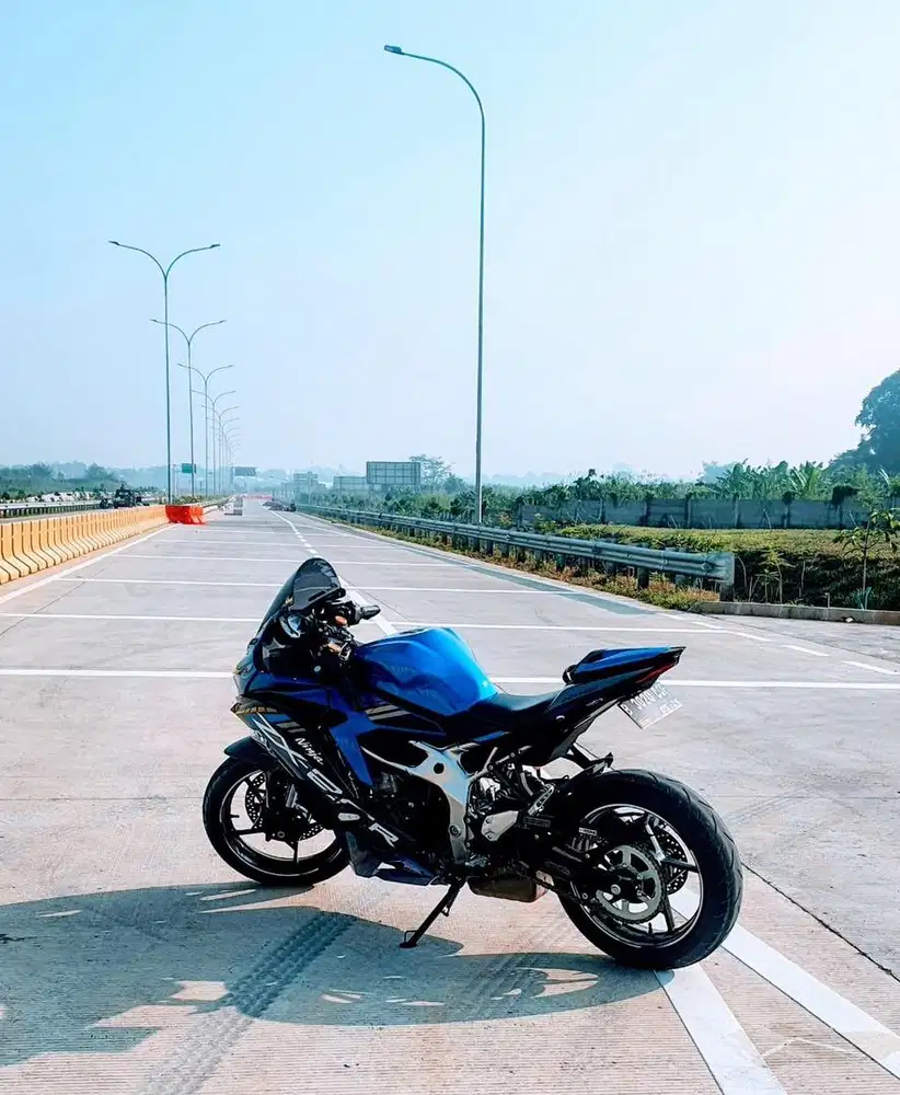 Kawasaki ZX 25R