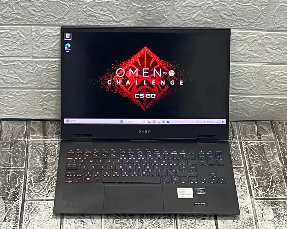 Jual Laptop : HP Omen 15-en1029Ax  RAM 16GB SSD 512GB RtX 3060 Gaming