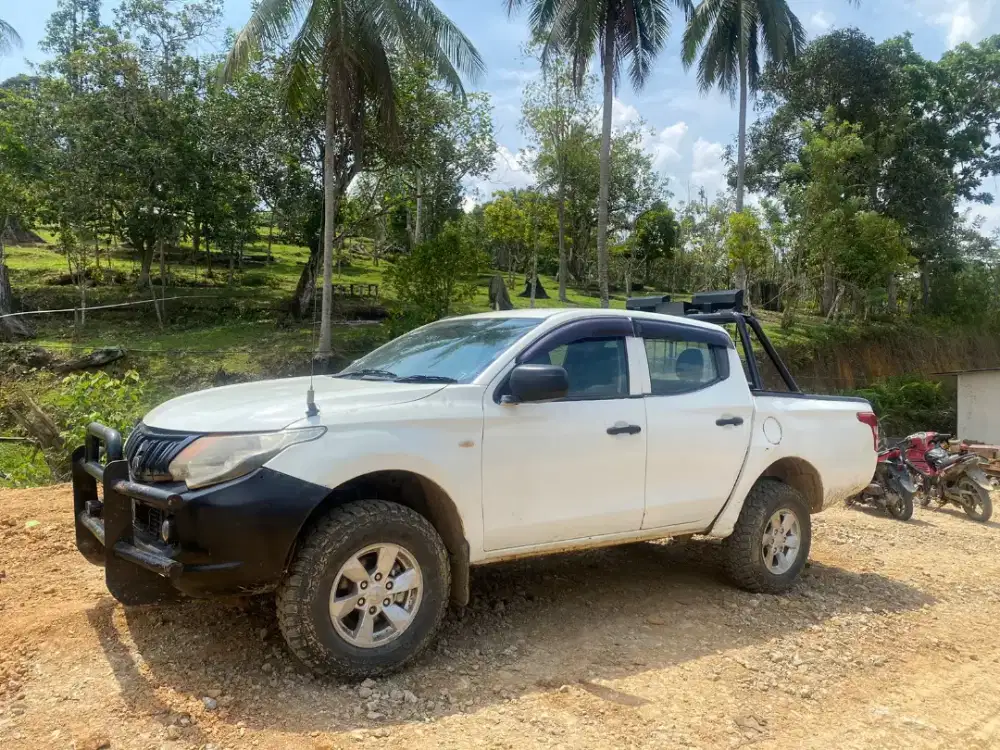 Dijual Cepat Triton THN 2017 harga 120jt