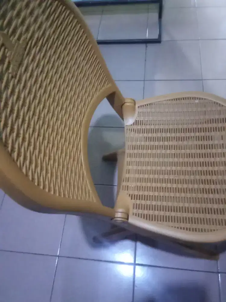 Asal laku saja  kursi lipat santai ringan