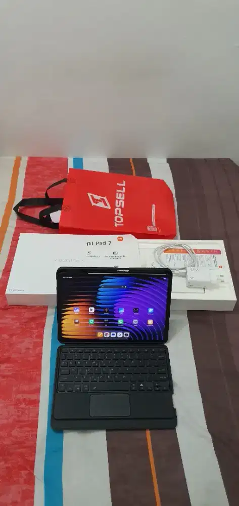 XIAOMI PAD 7 8/256 GREEN LIKE NEW 99% BONUS KEYBOARD PAD