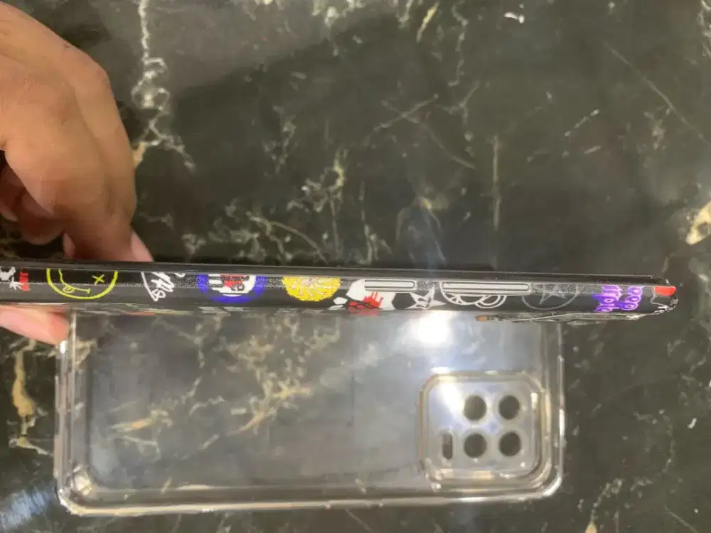 Di jual hp realme8 ram 8/128 warna hitam