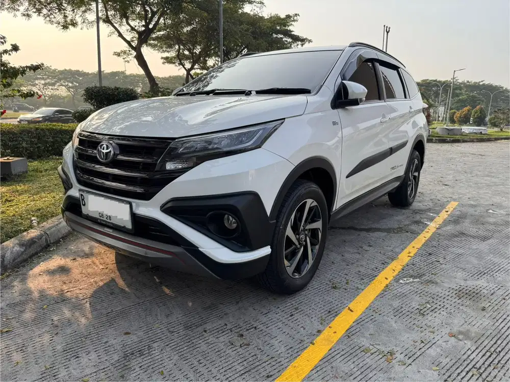 Toyota Rush 2018 Bensin