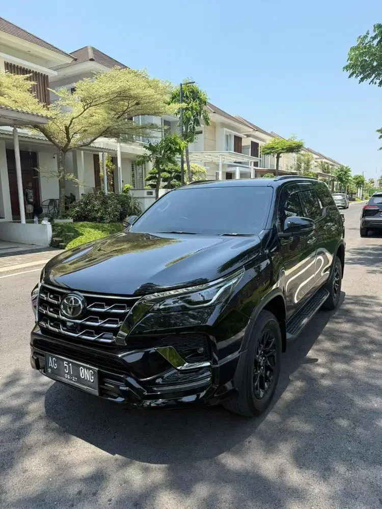Toyota Fortuner 2.8 1GD type GR sport 2022 Bln 6