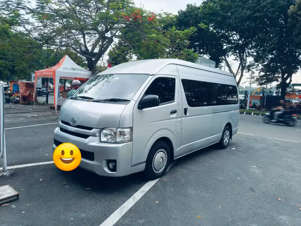 HIACE LUXURY MT 2017
