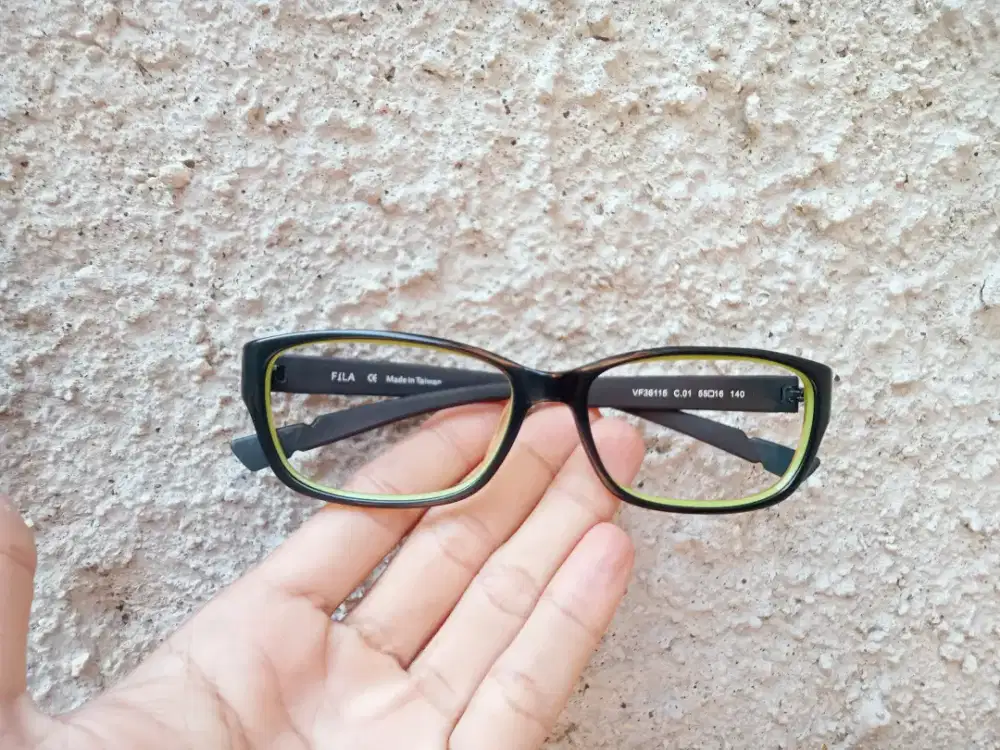 Frame kacamata second original(Fila) kondisi mulus