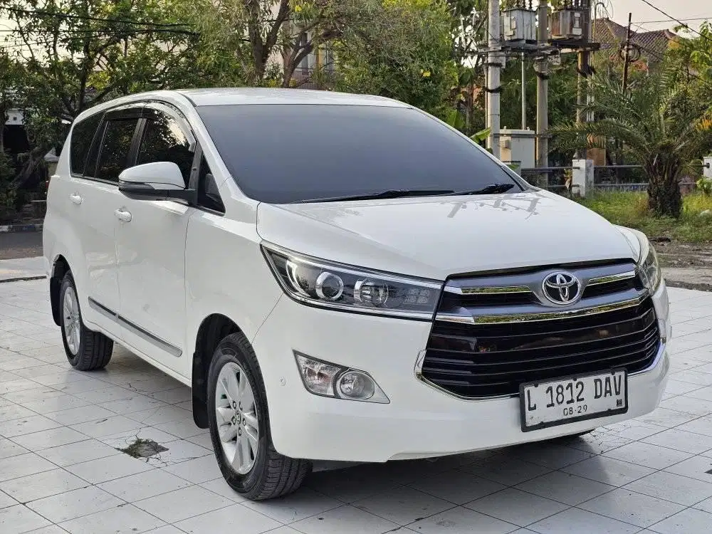 Toyota innova Reborn V 2.4 diesel matic 2019