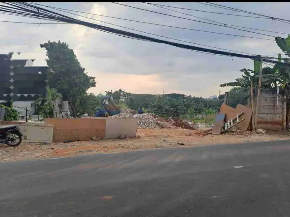 Disewakan tanah kosong di pinggir jln.Jelupang raya-Serpong Utara