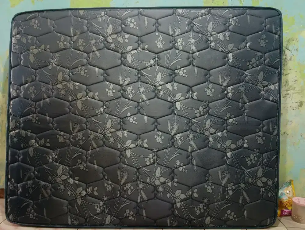 Kasur Guhdo, layak pakai, 160x200x20cm 400rb