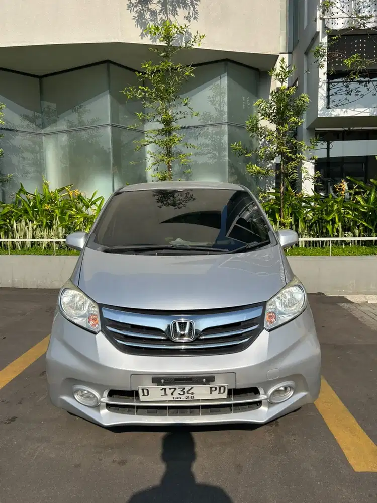 Honda Freed 2012