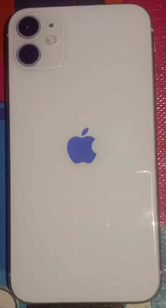 iPhone 11 inter 64 kondisi normal lancar Lokasi Citayam Bojong