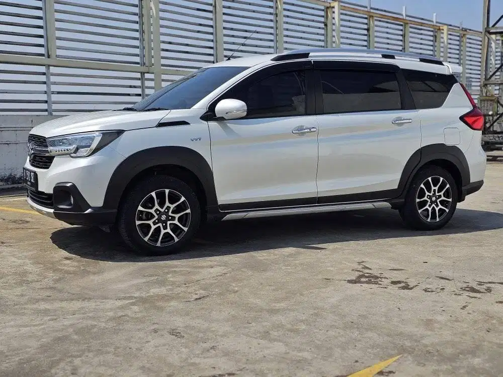 Suzuki XL7 Alpha 2021/2022 Antik low km