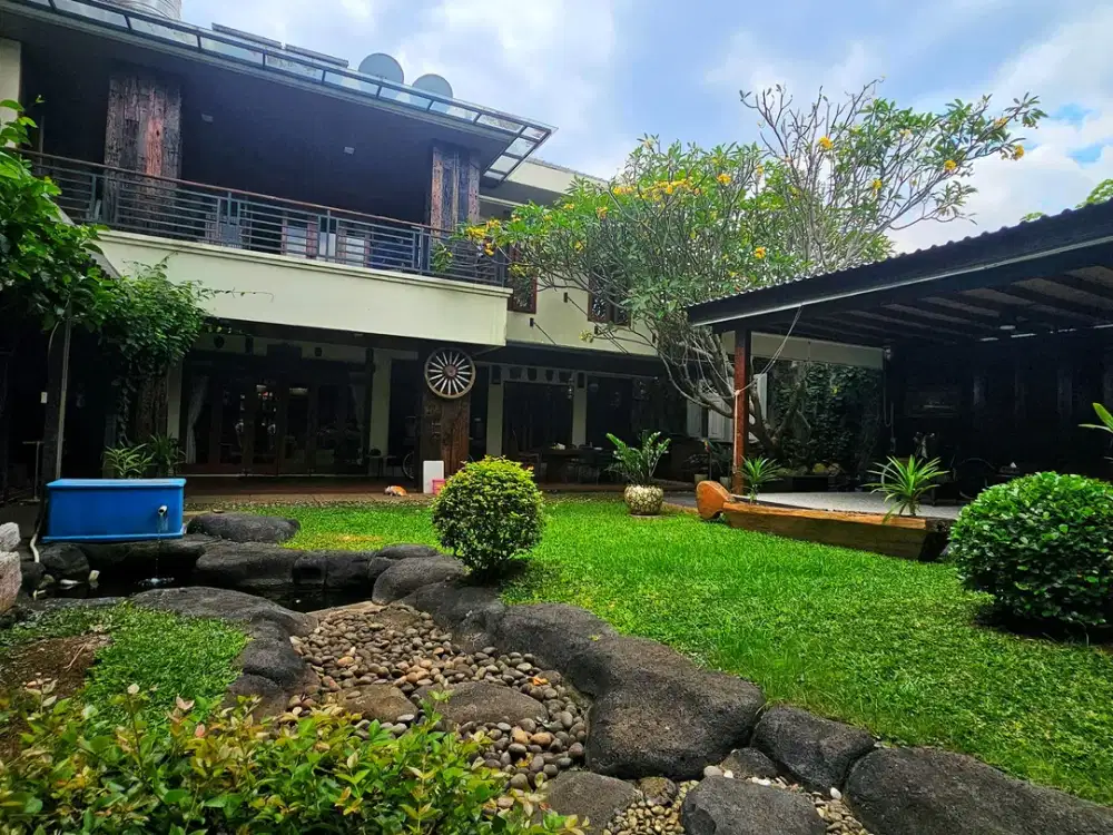 Rumah Dijual Jagakarsa. Luas, Terawat. Dalam Komplek Area Kahfi 1