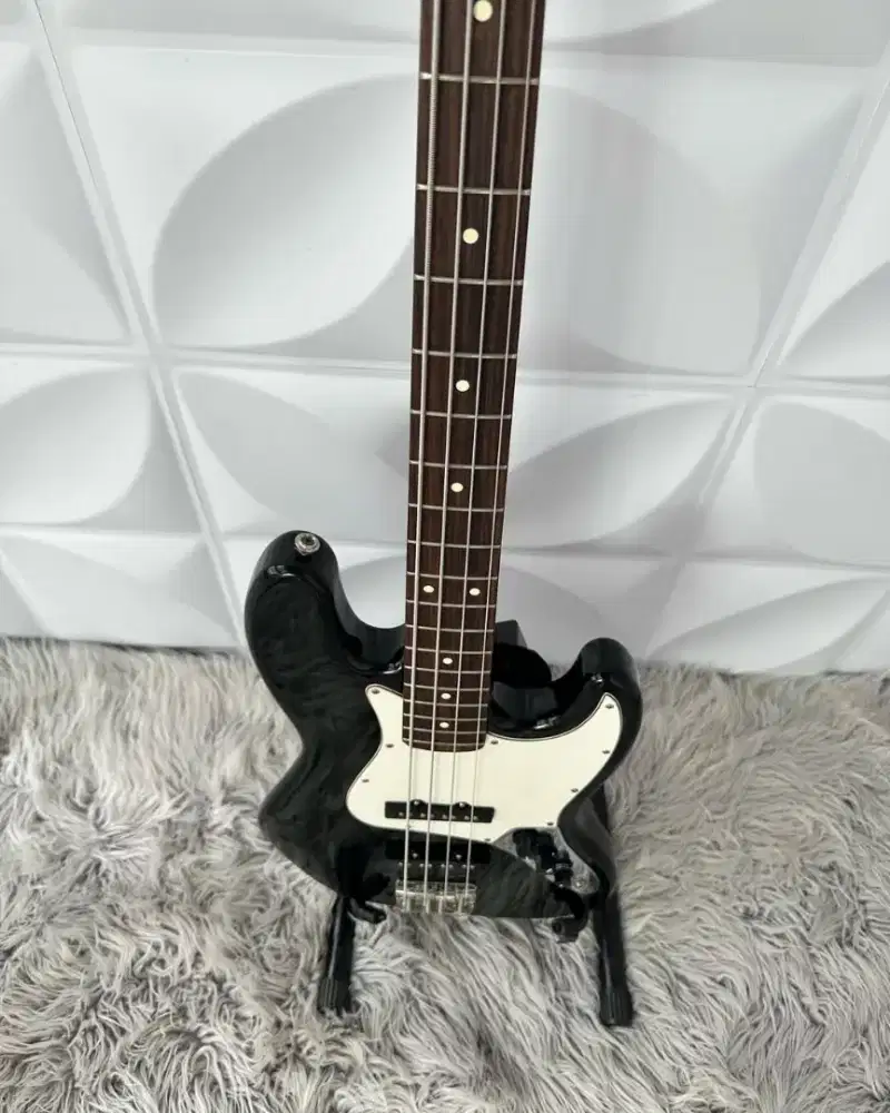 fender jazz bass 2001