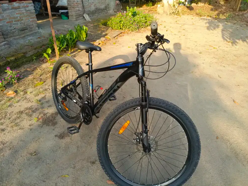Sepeda MTB Alton Beast  27.5