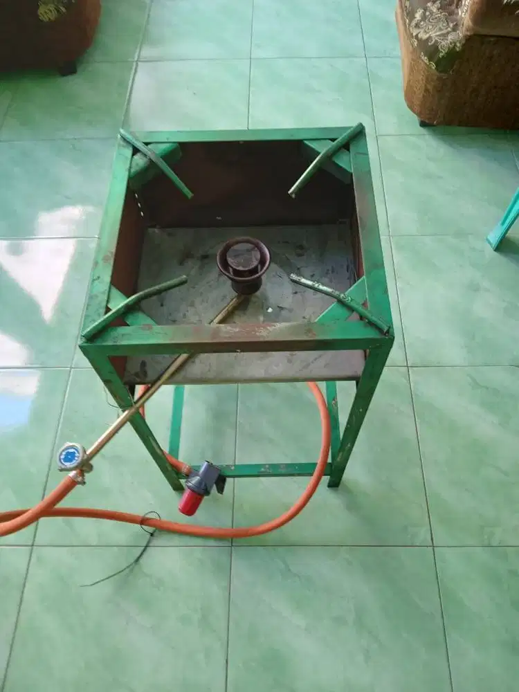 Meja dudukan + kompor