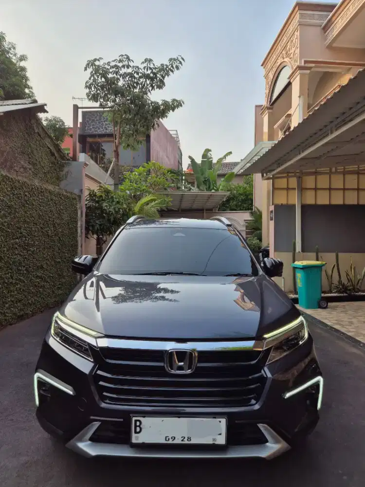 BRV PRESTIGE SENSING 2023 MATIC, TGN 1 DR BARU, FULL RECORD HONDA