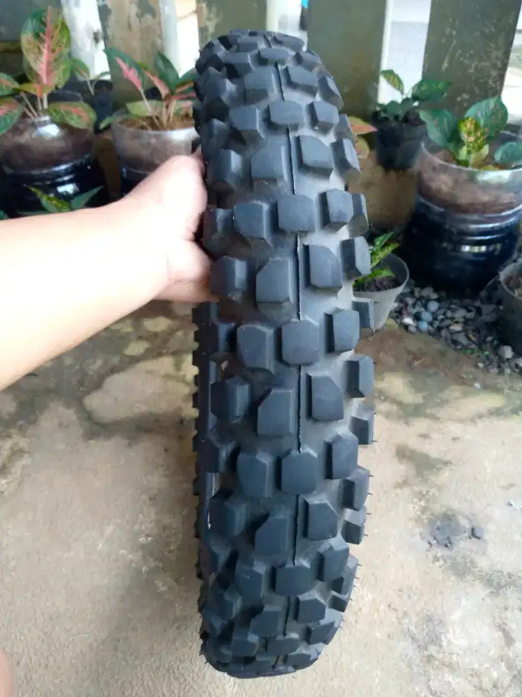 Ban trail 4.10 ring 18 Irc
