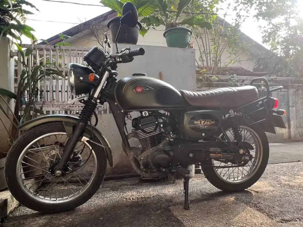 Kawasaki w175 mulus
