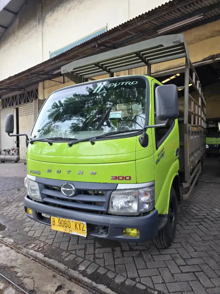 Hino Dutro 110SDL Long Engkel 4roda Bak Besi 3 Way 2021 pmk 2022