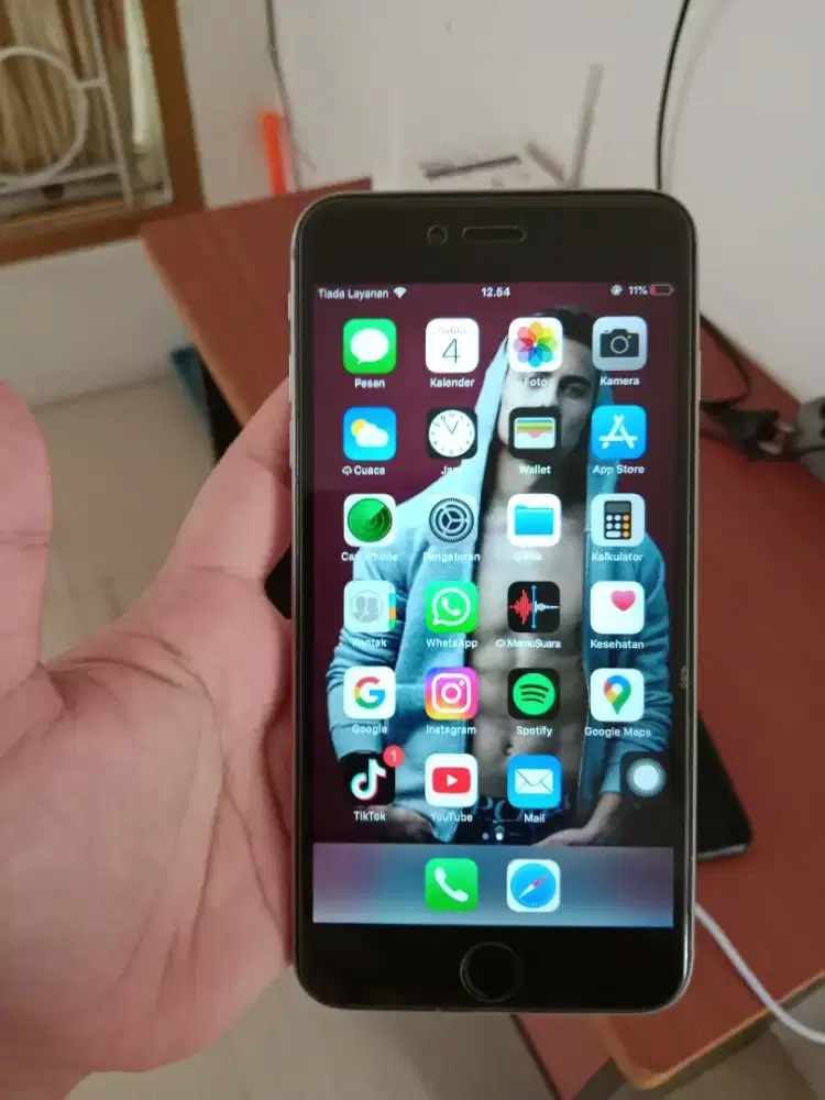 Jual cepat hp iphone 6 plus