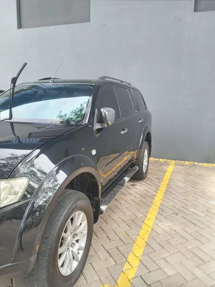 Mitsubishi Pajero 2009 Bensin