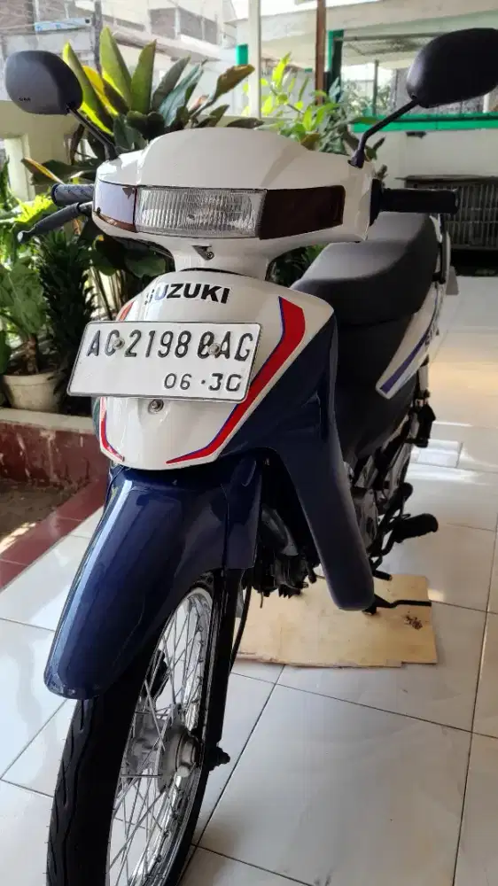 Suzuki Shogun 110cc 4tak kebo thn 2000 wrn biru putih asli original