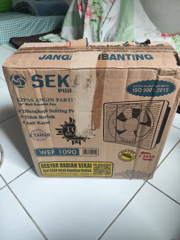 SEKAI Exhaust Fan Dinding Kipas Angin Hexos
Tembok 10 inch WEF 1090